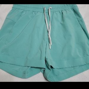 Lululemon short